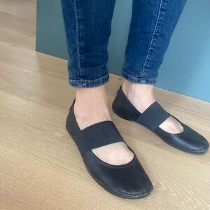 Camper Right Nina Ballet Flats